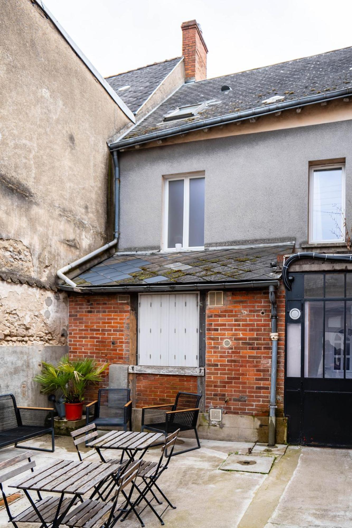 Studio Cosy Rdc, Calme Avec Cour Exterieure サラン エクステリア 写真